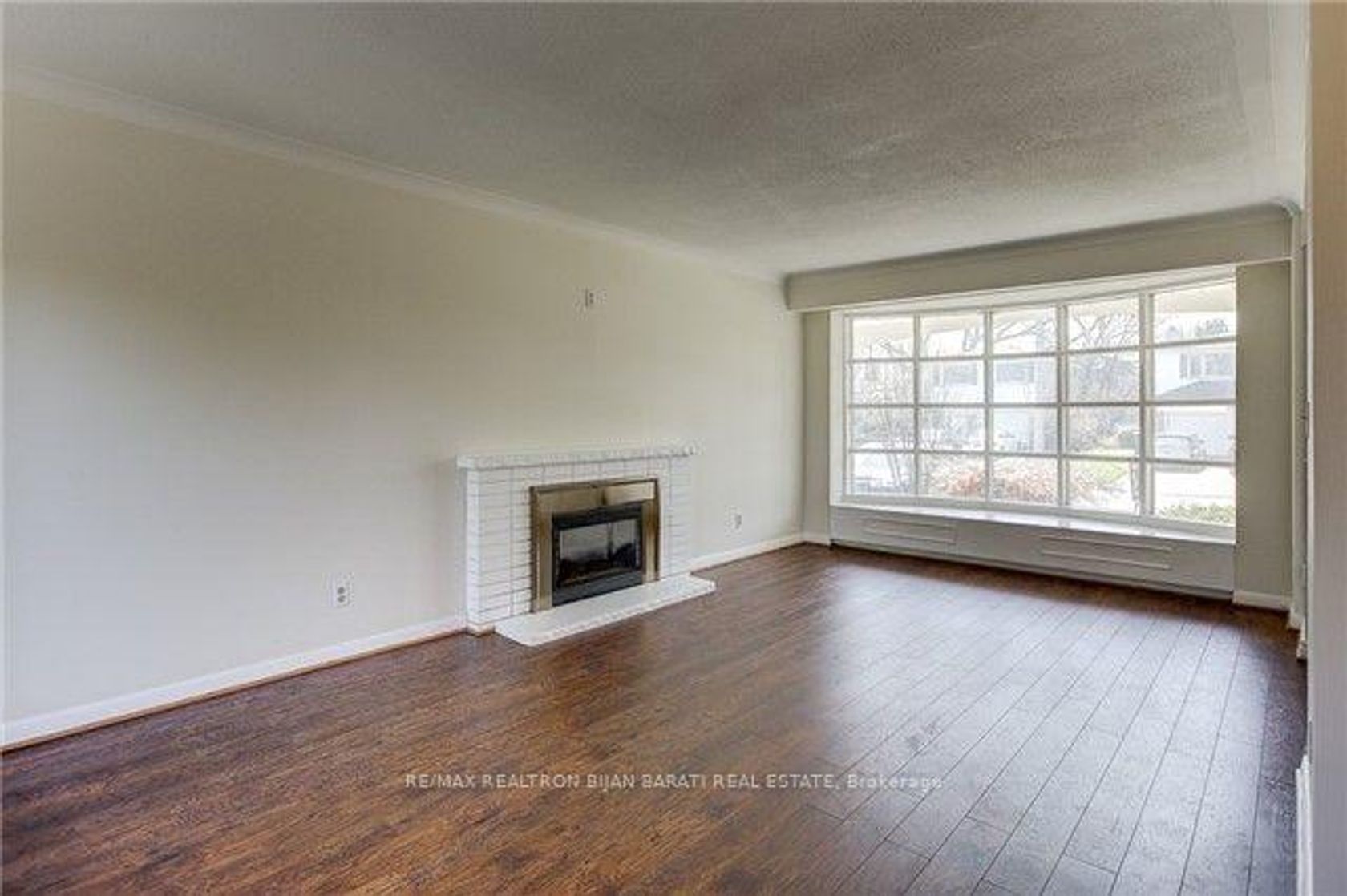 Photo 1 at 6 Greenyards Drive, Newtonbrook East, Toronto Photo 1 at 6 Greenyards Drive, Newtonbrook East, Toronto