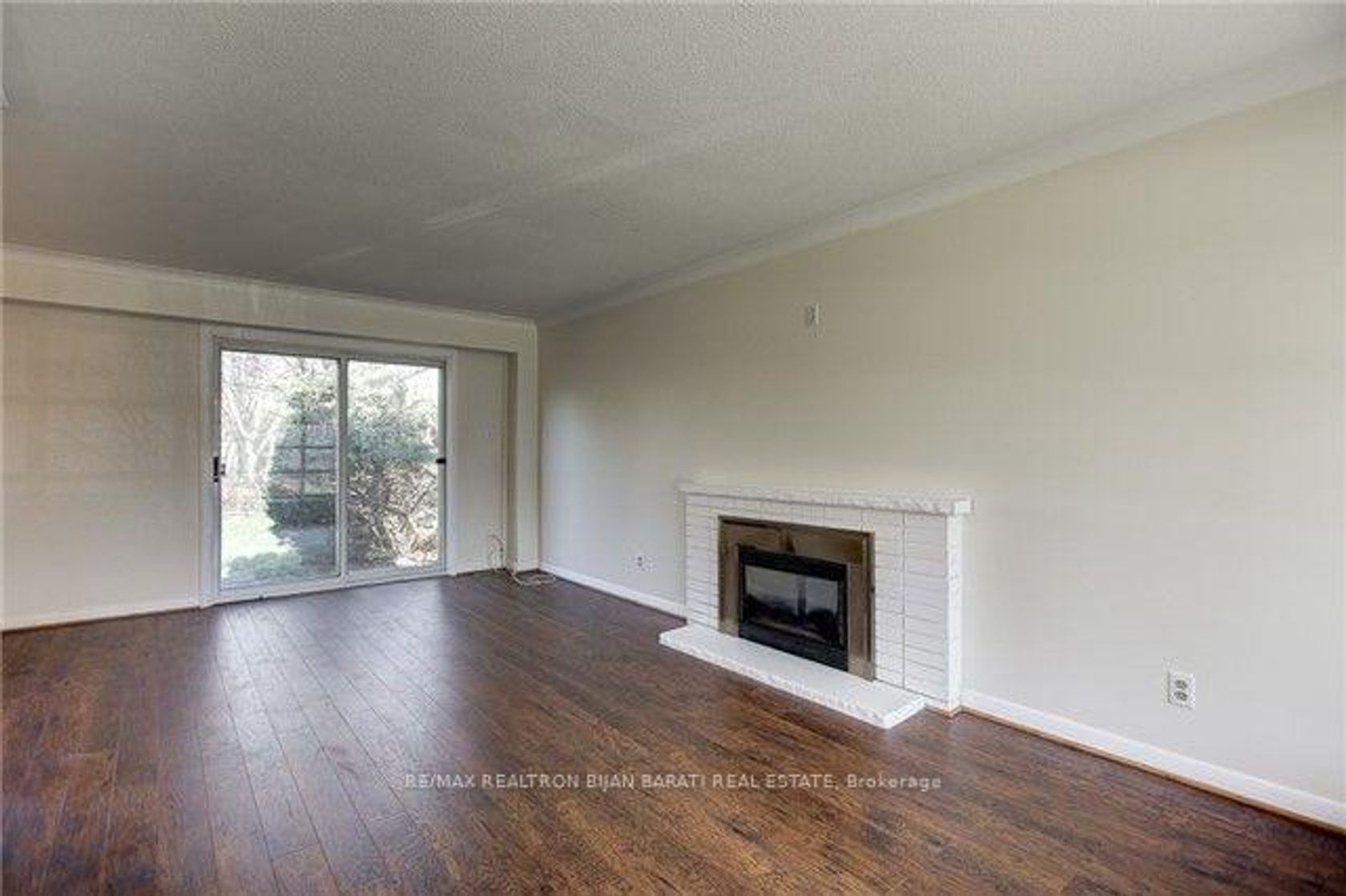 Photo 3 at 6 Greenyards Drive, Newtonbrook East, Toronto Photo 3 at 6 Greenyards Drive, Newtonbrook East, Toronto