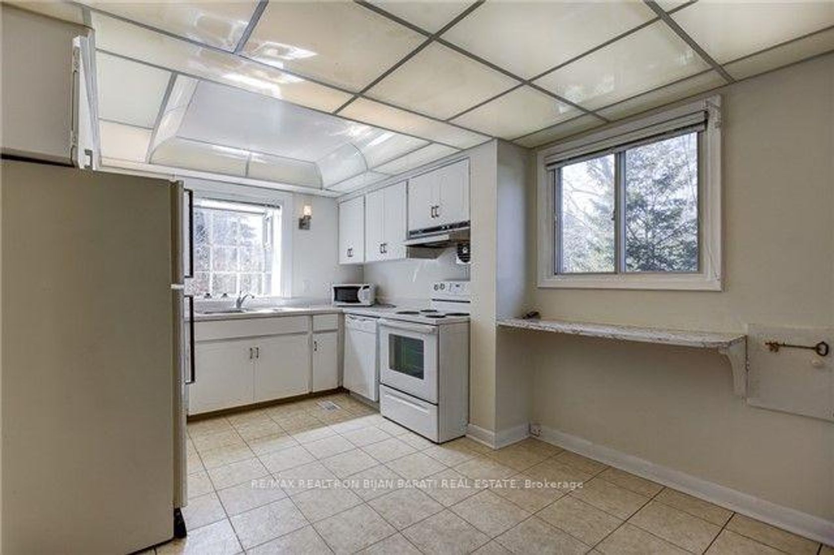 Photo 8 at 6 Greenyards Drive, Newtonbrook East, Toronto Photo 8 at 6 Greenyards Drive, Newtonbrook East, Toronto