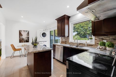 Photo 12 at 38 Whittaker Crescent, Bayview Village, Toronto