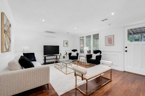 Photo 15 at 38 Whittaker Crescent, Bayview Village, Toronto