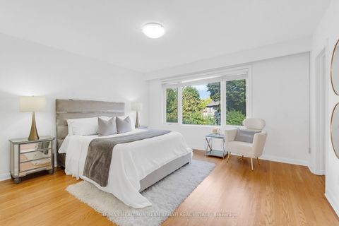 Photo 27 at 38 Whittaker Crescent, Bayview Village, Toronto