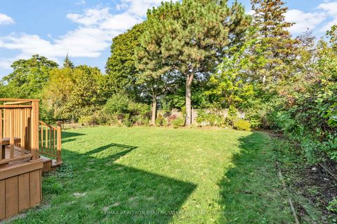 Photo 34 at 38 Whittaker Crescent, Bayview Village, Toronto