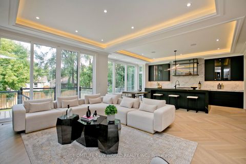 Photo 10 at 70 Abitibi Avenue, Newtonbrook East, Toronto