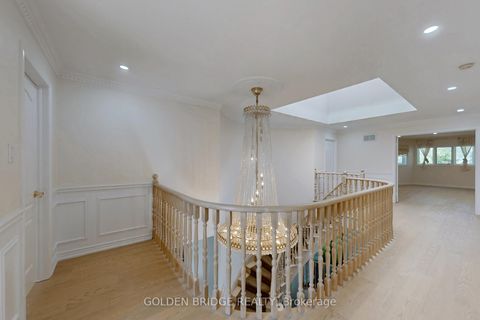 Photo 13 at 57 Cassandra Crescent, Bayview Hill, Richmond Hill