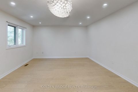 Photo 15 at 57 Cassandra Crescent, Bayview Hill, Richmond Hill