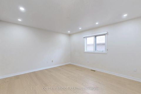 Photo 25 at 57 Cassandra Crescent, Bayview Hill, Richmond Hill