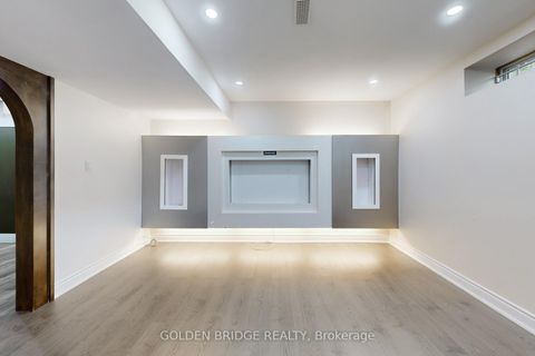 Photo 43 at 57 Cassandra Crescent, Bayview Hill, Richmond Hill