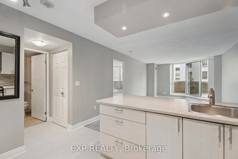 Photo 11 at 301 - 140 Dunlop Street E, City Centre, Barrie