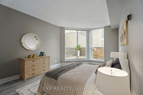 Photo 19 at 301 - 140 Dunlop Street E, City Centre, Barrie