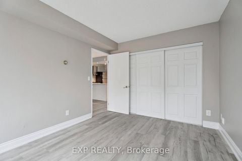 Photo 22 at 301 - 140 Dunlop Street E, City Centre, Barrie