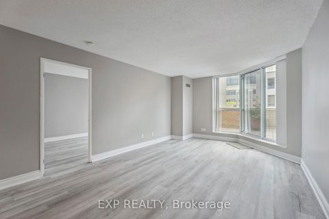 Photo 24 at 301 - 140 Dunlop Street E, City Centre, Barrie