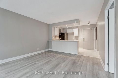 Photo 28 at 301 - 140 Dunlop Street E, City Centre, Barrie