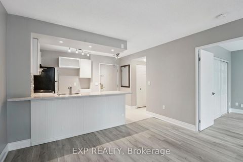 Photo 30 at 301 - 140 Dunlop Street E, City Centre, Barrie