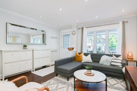 Photo 2 at 331 Scarborough Road, The Beaches, Toronto