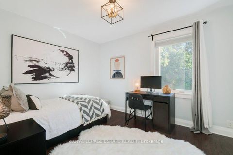 Photo 21 at 331 Scarborough Road, The Beaches, Toronto