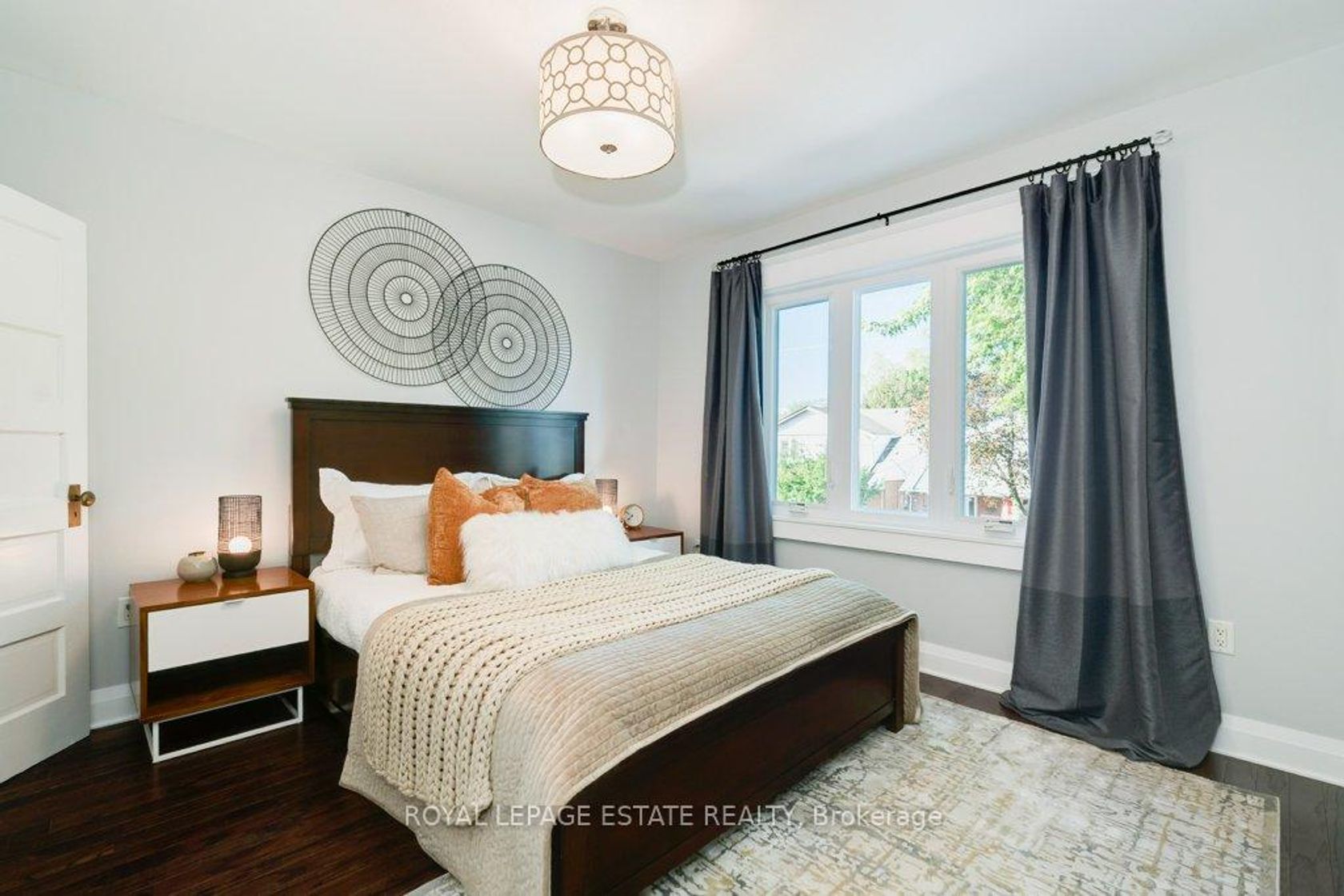 Photo 16 at 331 Scarborough Road, The Beaches, Toronto Photo 16 at 331 Scarborough Road, The Beaches, Toronto