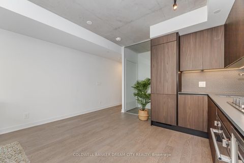 Photo 10 at 423 - 2720 Dundas Street W, Junction Area, Toronto