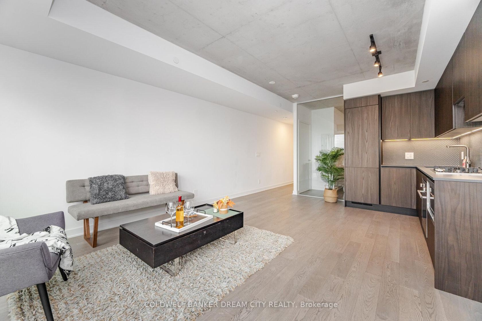 Photo 16 at 423 - 2720 Dundas Street W, Junction Area, Toronto Photo 16 at 423 - 2720 Dundas Street W, Junction Area, Toronto