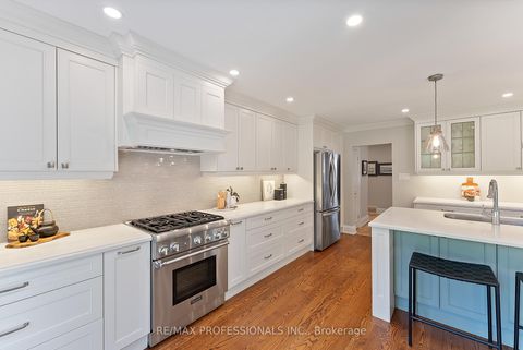 Photo 17 at 19 Palace Arch Drive, Rosethorn, Toronto