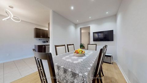 Photo 10 at 125 Walter Sinclair Court, Jefferson, Richmond Hill