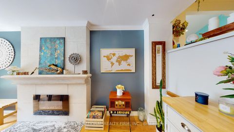 Photo 4 at 19 Lillooet Crescent S, North Richvale, Richmond Hill Photo 4 at 19 Lillooet Crescent S, North Richvale, Richmond Hill