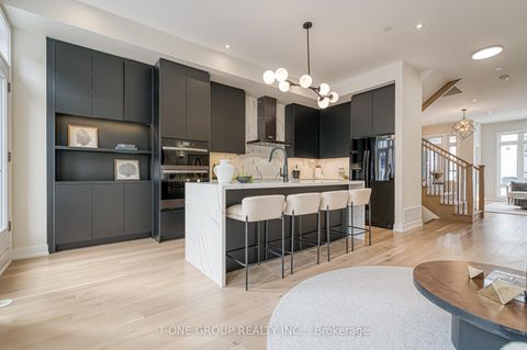 Photo 4 at 21 Ingersoll Lane, Jefferson, Richmond Hill