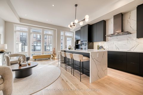 Photo 5 at 21 Ingersoll Lane, Jefferson, Richmond Hill