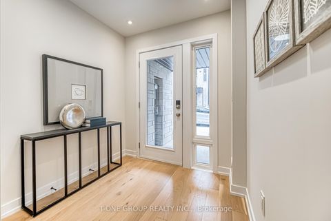 Photo 10 at 21 Ingersoll Lane, Jefferson, Richmond Hill