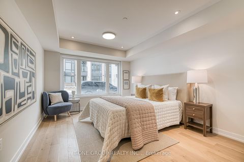 Photo 12 at 21 Ingersoll Lane, Jefferson, Richmond Hill