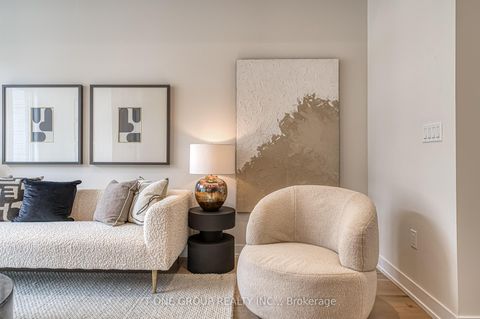 Photo 19 at 21 Ingersoll Lane, Jefferson, Richmond Hill