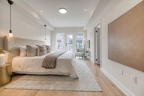 Photo 31 at 21 Ingersoll Lane, Jefferson, Richmond Hill