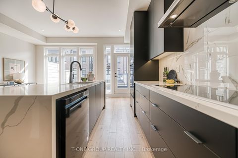 Photo 36 at 21 Ingersoll Lane, Jefferson, Richmond Hill