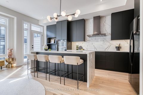 Photo 39 at 21 Ingersoll Lane, Jefferson, Richmond Hill