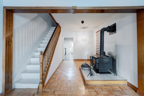 Photo 4 at 195 Islington Avenue, New Toronto, Toronto