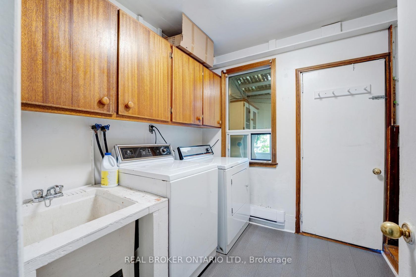 Photo 8 at 195 Islington Avenue, New Toronto, Toronto Photo 8 at 195 Islington Avenue, New Toronto, Toronto