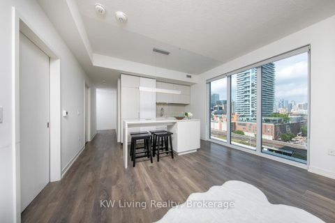 Photo 11 at 815 - 15 Lower Jarvis Street, Waterfront Communities C8, Toronto
