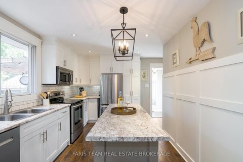 Photo 4 at 229 Cox Mill Road, Painswick North, Barrie Photo 4 at 229 Cox Mill Road, Painswick North, Barrie