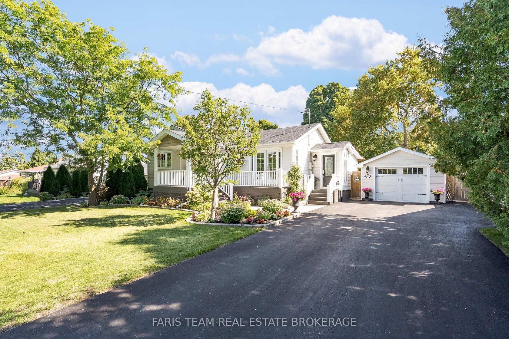 229 Cox Mill Road, Painswick North, Barrie photo number 2