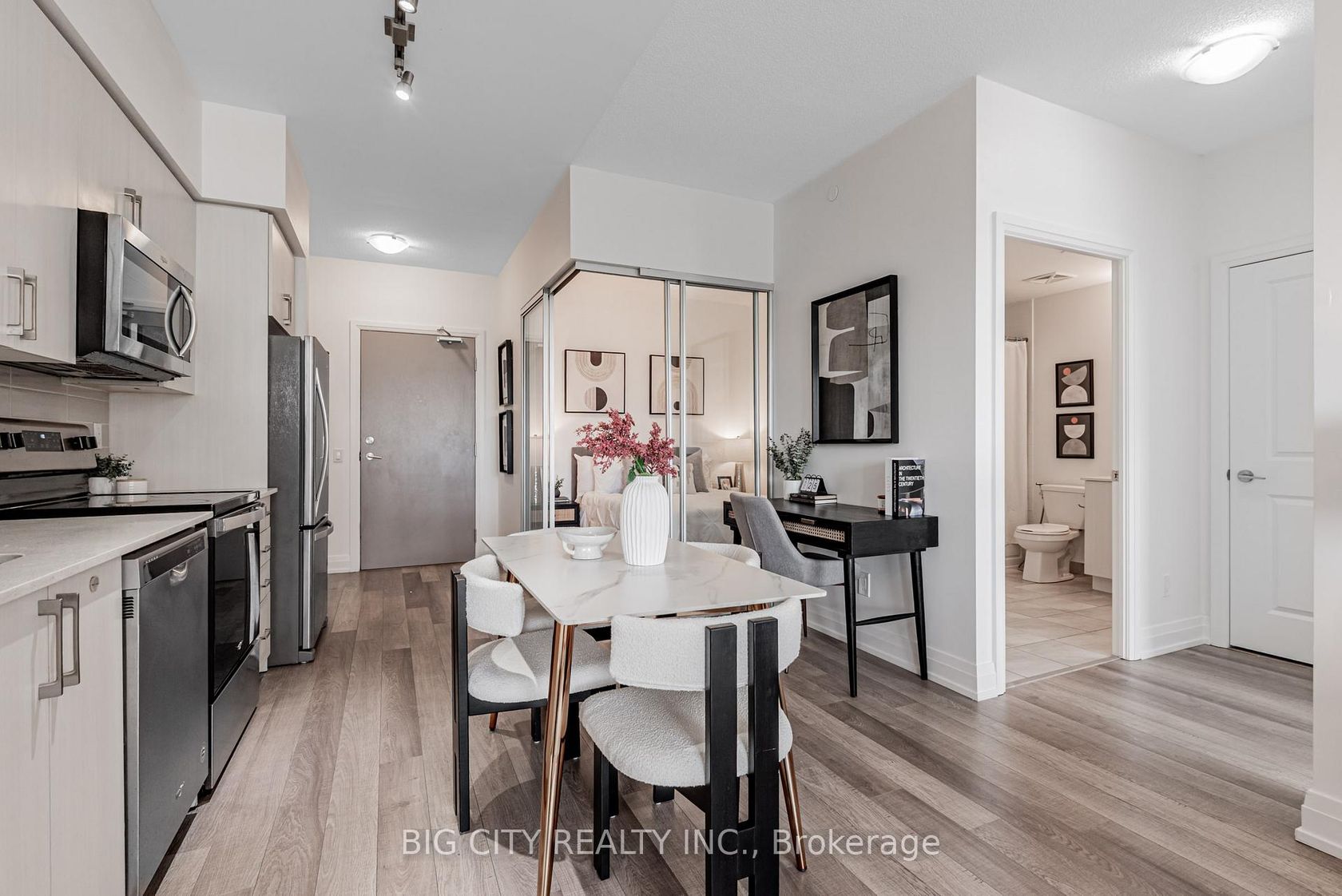 Photo 6 at 611 - 3121 Sheppard Avenue E, Sullivan, Toronto Photo 6 at 611 - 3121 Sheppard Avenue E, Sullivan, Toronto