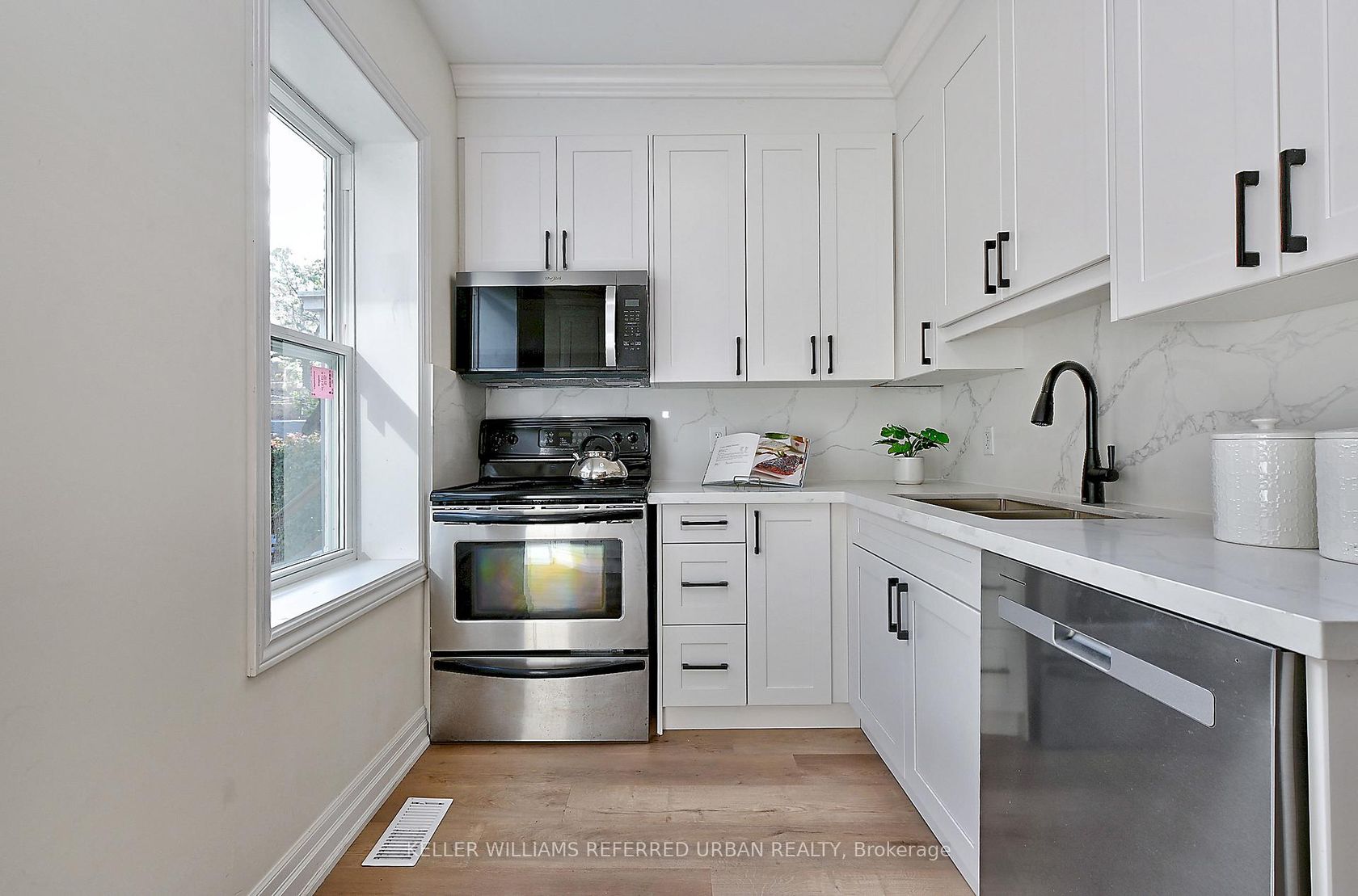 Photo 9 at 789 Markham Street, Annex, Toronto Photo 9 at 789 Markham Street, Annex, Toronto