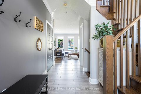 Photo 4 at 21 Marta Crescent, Ardagh, Barrie