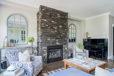 Photo 8 at 21 Marta Crescent, Ardagh, Barrie