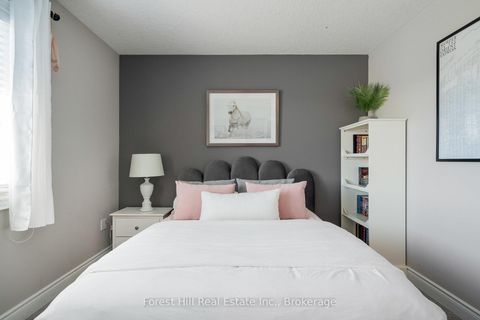 Photo 28 at 21 Marta Crescent, Ardagh, Barrie