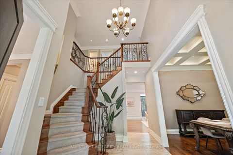 Photo 4 at 128 Park Crescent, Oak Ridges Lake Wilcox, Richmond Hill