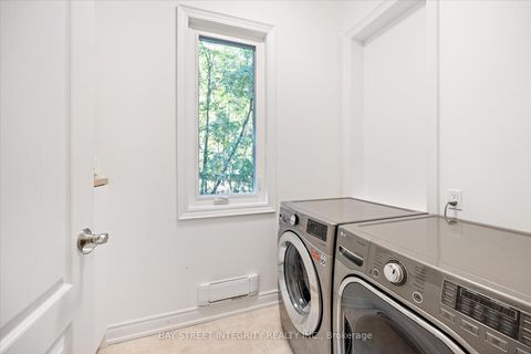 Photo 20 at 128 Park Crescent, Oak Ridges Lake Wilcox, Richmond Hill