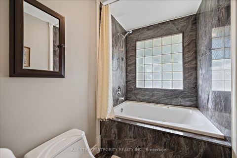 Photo 38 at 128 Park Crescent, Oak Ridges Lake Wilcox, Richmond Hill