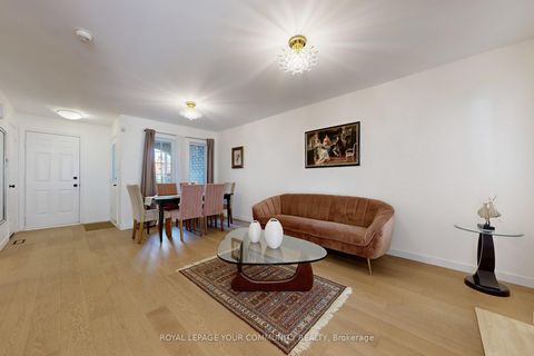 Photo 5 at 29 Peninsula Crescent, Rouge Woods, Richmond Hill