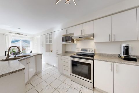 Photo 15 at 29 Peninsula Crescent, Rouge Woods, Richmond Hill