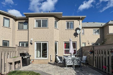 Photo 39 at 29 Peninsula Crescent, Rouge Woods, Richmond Hill